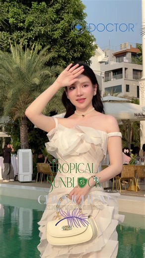 Luna Trương xinh đẹp tại sự kiện Tropical Sunblock