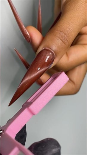 Dramatic Cat eye nails 🤎 #naildesigns #nailtutorial #nailstyle