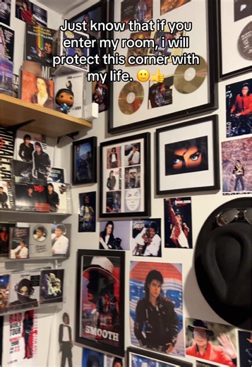 Who wants a in depth collection tour?! 😊❤️ #michaeljackson #mjinnocent #viral #foryoupage