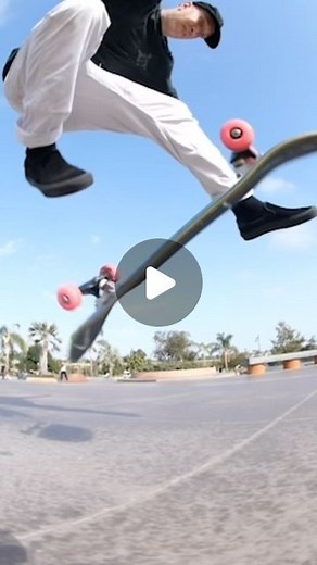 Jamie Thomas on Instagram: "flat ground tricks from my 48 for 48 a few months ago 🖤 def would’ve cleaned some of these up if I wasn’t already feeling the effects of the marathon w/ roughly 35 tricks to go #rolltildeath 🎥: @vindogg"