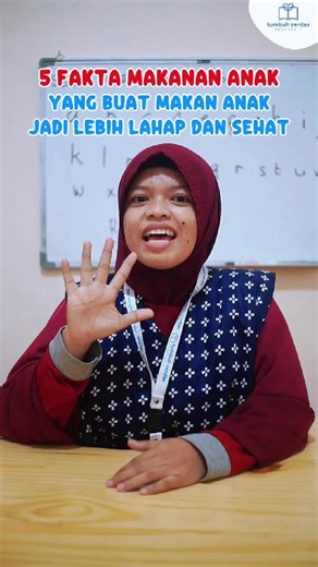 “Tahukah Kamu? 5 Fakta Makanan Anak yang Bisa Bantu Makan Jadi Lebih Lahap & Sehat!” “Anak susah makan sayur? Ternyata, mungkin bukan karena rasanya… tapi karena cara penyajiannya!” 🥕 Sayuran Warna-warni Lebih Menarik Fakta: Anak-anak lebih tertarik pada warna cerah. Life Hack: Sajikan sayur dalam bentuk karakter lucu atau piring warna-warni agar anak tertarik mencoba. 🥛 Susu Dingin vs Susu Hangat Fakta: Susu hangat membantu anak lebih rileks sebelum tidur. Life Hack: Sajikan susu hangat 30 me