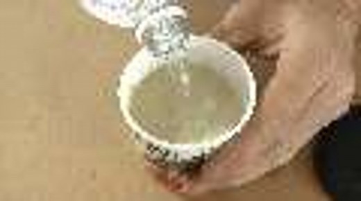 An Easy Way to Keep Oil-Based Putty From Drying Out