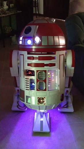 R4-P17 droid