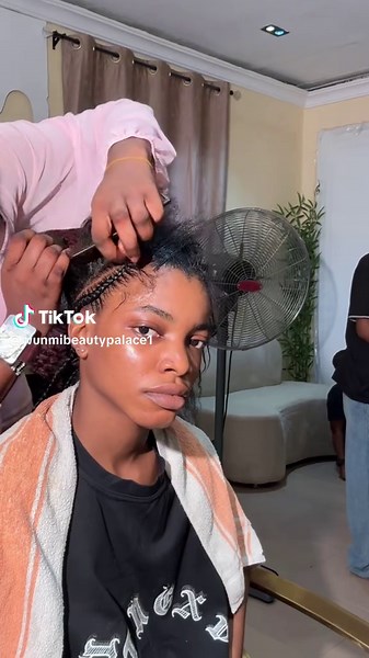 Simple and Classic Hairstyles to Try Now