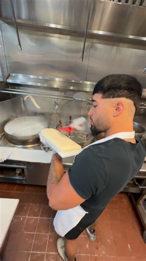 Making your noodle dreams come true one bowl at a time 🍜 Make it Magic 🌟. Dine in, take out or find us on DoorDash! ⏰ Last call @ 9:10PM 📍5165 S Fort Apache Rd #165 Las Vegas, NV 89148 📍7329 S Rainbow Blvd #120 Las Vegas, NV 89139 👇TAG THE NOODLE LOVERS👇 | The Magic Noodle