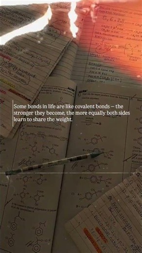 Covalent bonds explained (but make it aesthetic) ✨ #chemistry #shorts #study