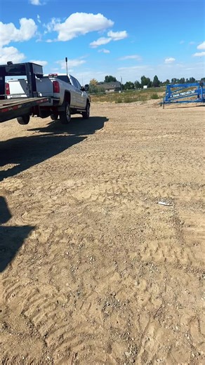 Look at the tires…….