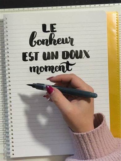 Calligraphie: la vérité sur le bonheur #lettering #calligraphy