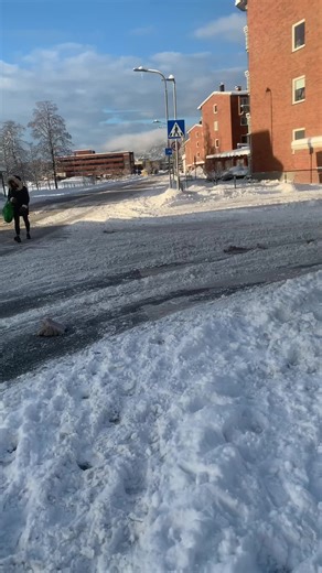 Air Raid (flyalarm) siren test in Norway #siren #airraid #tyfon #sonics #test @The_FireAlarmGuy @🚨King Of Esmi🚨🇧🇻