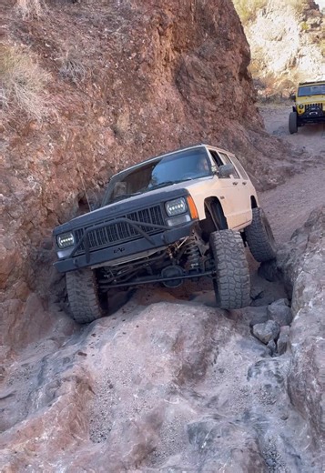 A little trail climb. Found a nice trail with a couple of fun obstacles! #offroad #jeep #jeeplife #4x4 #adventure #explore #havingfun #climb #trail #desertraticals #offroadlife #jeepxj #jeeptj #jeepjk