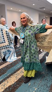 238K views · 17K reactions | Look what these amazing girls made! 淋 Showing off their handmade quilts — and they look so good doing it! #laundrybasketquilts #makersgonnamake #sewing #quiltpattern #quiltinglove #quilts #quiltersofinstagram | Laundry Basket Quilts | Facebook