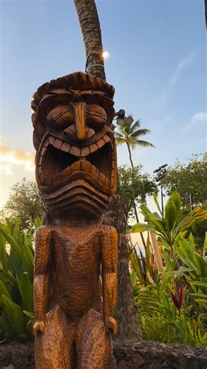 As we look ahead to 2026, we’re filled with appreciation for every client who has experienced the Old Lāhainā Lūʻau through our lens. 🌺🎉 #maui #luau #oldlahainaluau #lahaina #hawaii | Old Lahaina Luau