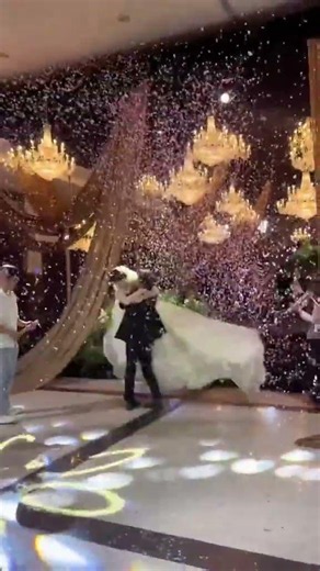 An amazing bridal entry that made the entire venue fall silent in awe. #bridal #bridalentry #fypシ