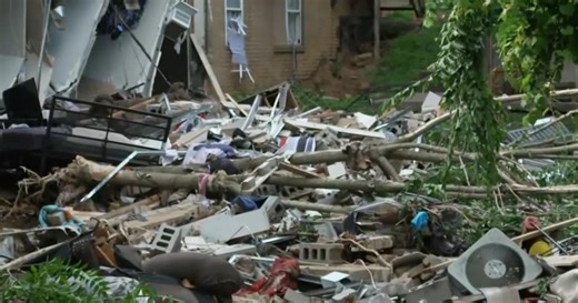 Flash flood destroys West Virginia apartment building