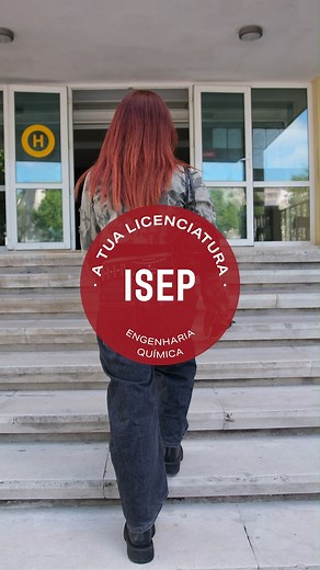 ISEP on Instagram: "Matérias-primas hoje, produtos inovadores amanhã. 🧪🌿 A Joana abre-te a porta para fazeres parte desta transformação. Engenharia Química é a tua licenciatura! Conhece-a na nossa página 👉 Link na bio"