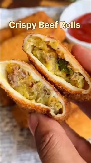 Crispy beef spring rolls. #shorts #ytshorts #shortsfeed #ramadanrecipes #food