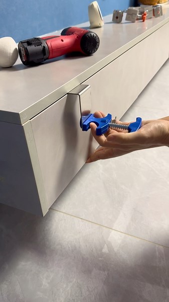 Large Drawer Front Panel Installation Clamp – No Handle, Strong Fix!