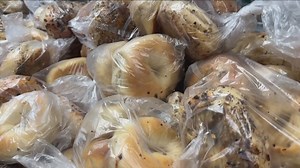 Bruegger's Bagels opens 2nd Northtowns location