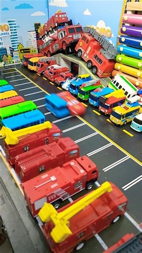 Tayo Bus Drag Race with McQueen is so much fun #TayoTheLittleBus #DragRace #mcqueen #tayobus