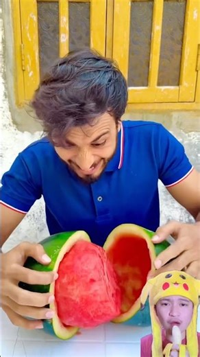 Splitting a watermelon using your hands