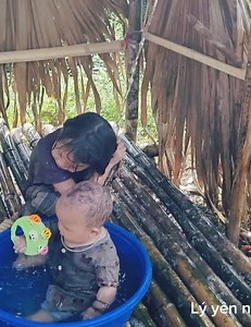 22K views · 321 reactions | sister and baby playing pool | បន្ទប់ថែទាំជម្ងឺ ភូមិឡឥដ្ឋ | Facebook