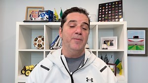 198K views · 5.2K reactions | Hora de decisiones en el Real Madrid. Lo último sobre el futuro de Ancelotti y posibles reemplazos Barcelona se queja del calendario, y tiene razón Mercado! Empiezan a aparecer las primeras novedades importantes | Andres Agulla | Facebook