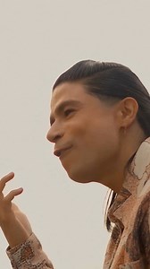 Borracho Beso de mi hermanito @rolando_8a marcó una historia importante en mi vida y mi carrera 🙏🏼 Y por supuesto no podía faltar en mis 20 años de carrera artística 🔥🔥 Corre a YouTube y encuentra el nuevo video de esta hermosa canción que ustedes la convirtieron en éxito 🫡 https://youtu.be/IVLIkUY5J08?si=SfRn_h_wQOGgI96F | Daniel Calderón