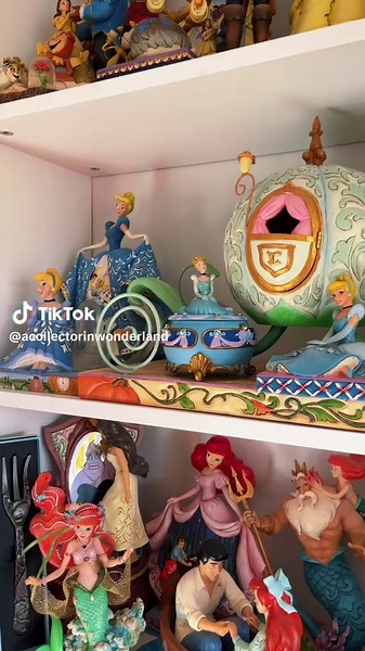 Britto figaro 😍 I have a few Britto figures and absolutely love the colours on them #disneytraditions #disneybritto #disneyshowcase #figaro #disney
