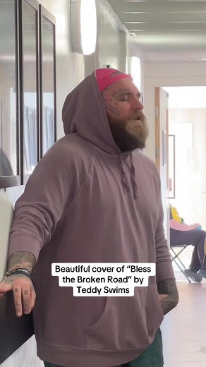 He always does beautiful covers 😍 #teddyswims #fyp #singing #music | teddy swims