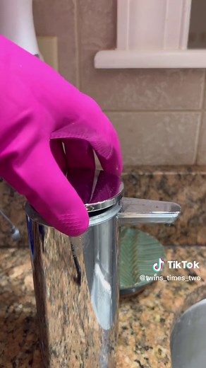 Refilling and Charging my Simplehuman Soap Dispenser