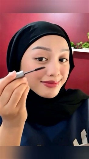 The most important routine for women every day when they want to leave the house 😇 #morning #routine #makeup | LAURA