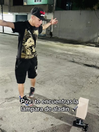Pov: te encuentras la lámpara de aladin 🔦#paratii #humor #comedia @Andyy Sancheez