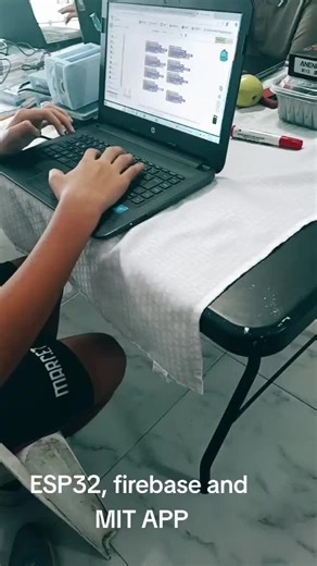 Controla tu ESP32 desde el celular con Firebase