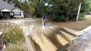 1.5M views · 10K reactions | I saw this lady in her driveway and...