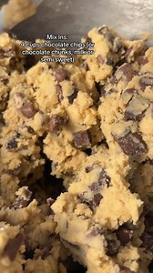 10K views · 86 reactions | The BEST Levain Bakery Copy Cat Cookie Recipe undoubtebly goes to Kroll’s Korner! Because they are BETTER than Levain’s. WOW 襤襤襤 (Recipe in video on screen) #levainbakerycookies #levainbakerycookierecipe #bestchocolatechipcookies #nycchocolatechipcookies #classicchocolatechipcookies #fyp #longervideos #xybca | Brooki Bakehouse | Facebook