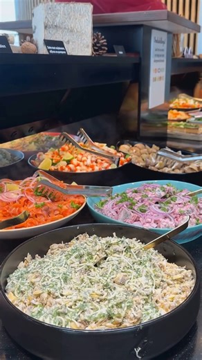 Nieuw decor, dezelfde gastvrijheid! Colmar Wezenberg verwelkomt je in een vernieuwd interieur, nog steeds even smaakvol en gezellig. 👉 Reserveer nu en kom het (her)ontdekken! | Restaurants Colmar