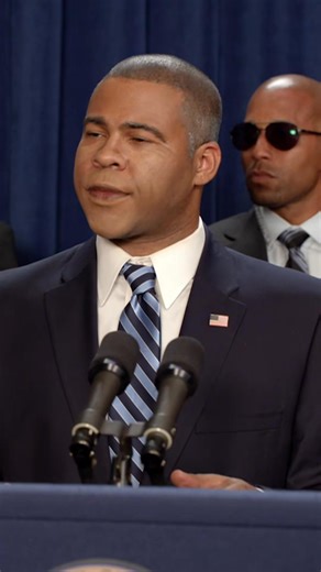41K views · 424 reactions | Not everyone receives the same greeting when meeting Obama. #KeyandPeele #Obama | keyand | Facebook