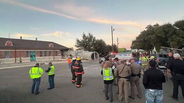 One killed, four injured following crash, train derailment in Pecos