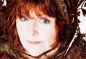 Mike Oldfield - Moonlight Shadow (1983) | Ahmed Long