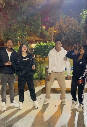 Reparto Cubano: Camila Cortez y Bailes Virales