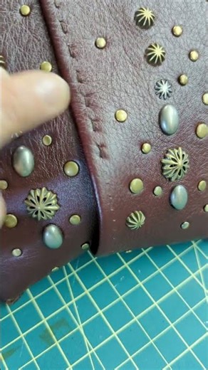 Time, hands, and intention. The Bag Edition 2026 taking shape. #leather #fashion #fashiontrends