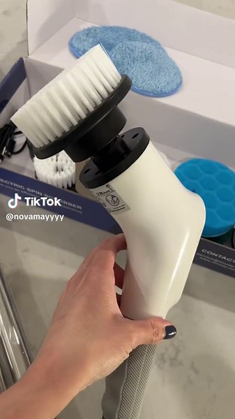 Watch ‘till the end for the result. This spin brush is truly amazing, it does all the work for you #fyp #spinbrushscrubber #electricspinscrubber #spinbrush #dovetyelectriccleaningbrush #cleaningsink #cepilloelectrico #tiktokmademebuyit #spinscrubberelectriccleaningbrush