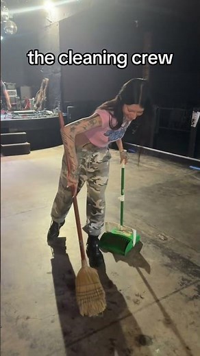 THE LIFE OF AN INDEPENDENT ARTIST 😎😏 #independentartist #musican #numetal #alt #artist #girlband