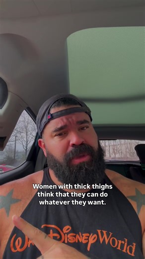 La confianza de las mujeres con piernas gruesas