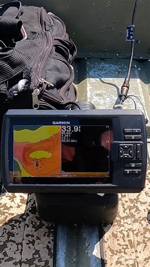 Fish Finder Basics: UNDERWATER ISLANDS & How to Read on Fish Finder #howtofishing #fishnerd #sonar