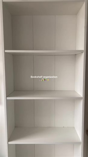 Bookshelf organization 🗡️🧝🏽‍♀️📚✨ #BookTok #Books #Bookshelf #bookshelforganization #Asmr