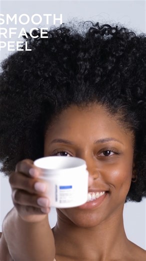 NEOSTRATA Canada 🇨🇦 on Instagram: "Professional-grade results, without leaving your living room. Chemical peels work by dissolving the buildup on the skin’s surface that manual exfoliation can’t reach and our Smooth Surface Glycolic Peel features 10% Glycolic Acid to gently lift away dead skin cells, support natural cell turnover, and reveal a smoother, brighter complexion. No downtime, no redness, just results you can feel."