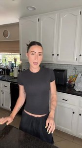 a little breakfast chat 💕 #easyrecipe #breakfast #breakfastrecipe #cooking #storytime | Paige Sheffield