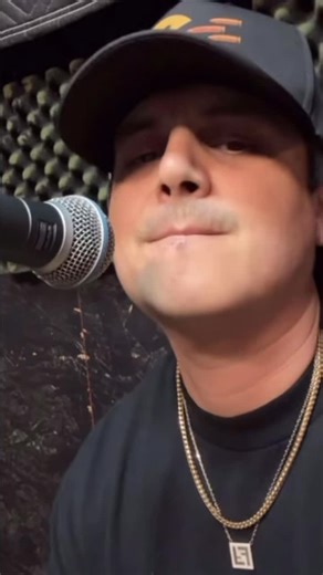 Corazón de Oropel: Regulo Caro y su música norteña