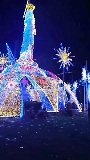 🧑‍🎄🎄🧑‍🎄🎄☃️⛄🌲❄️ | Elizabeth Maria Gonzalez